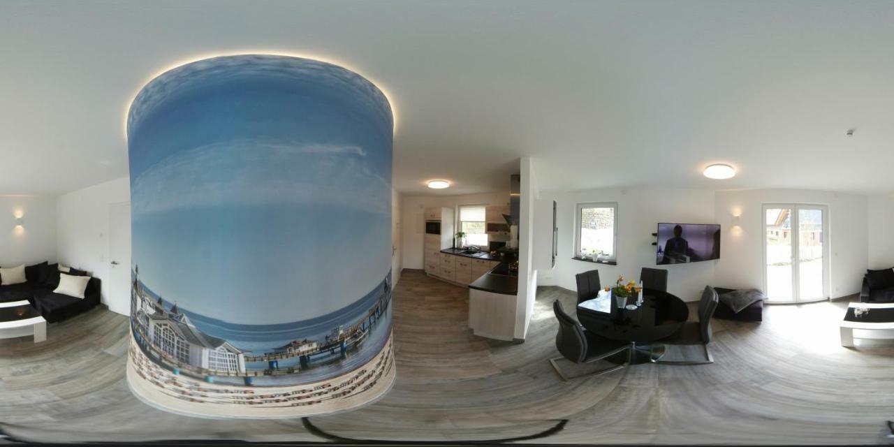 Ferienhaus Leuchtfeuer Sellin  Buitenkant foto
